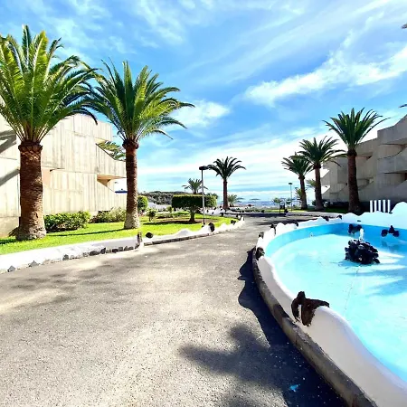 Apartamento Con Un Y Vista A La Jardin, Junto Al Mar, En * Costa Del Silencio