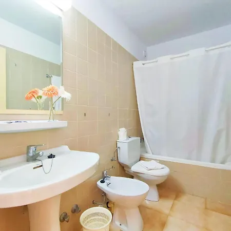 Apartamento Con Un Y Vista A La Jardin, Junto Al Mar, En Costa Del Silencio